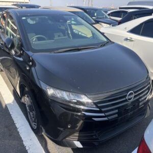 2024 Nissan Note black hybrid used car Japan export