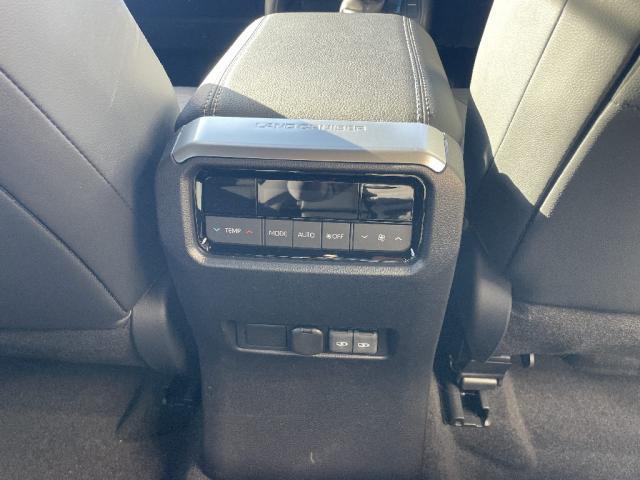 Ref:AUX-23034885 TOYOTA LAND CRUISER 250 2025 19 Ref:AUX-23034885 TOYOTA LAND CRUISER 250 2025 - Image 19