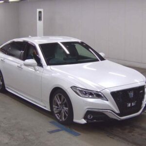 2021 Toyota Crown Hybrid pearl gasoline used car Japan export