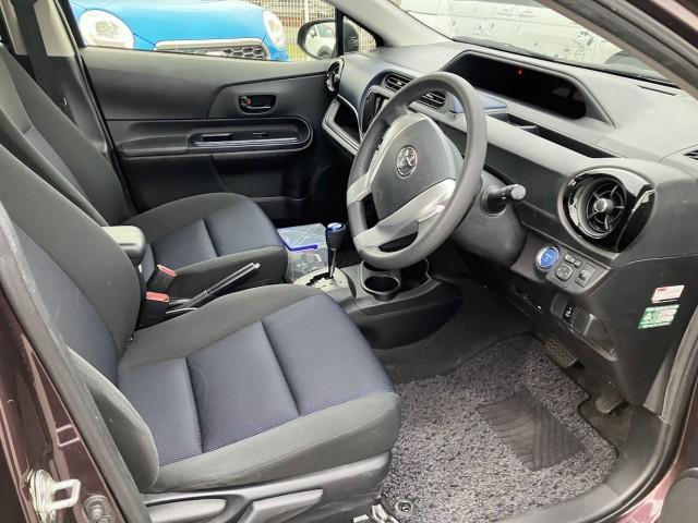 Ref:AUX-23035717 TOYOTA AQUA 2015 6 Ref:AUX-23035717 TOYOTA AQUA 2015 - Image 6