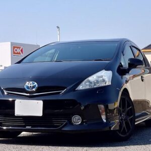 2011 Toyota Prius Alpha black hybrid used car Japan export