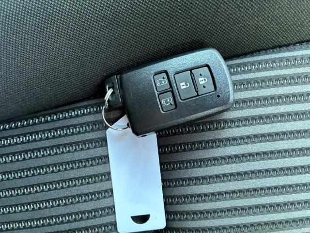 Ref:AUX-23039824 TOYOTA VOXY 2018 13 Ref:AUX-23039824 TOYOTA VOXY 2018 - Image 13