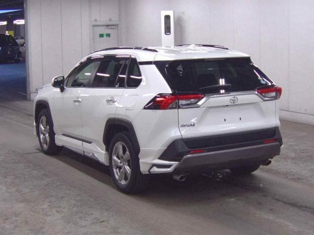 Ref:AUX-23040005 TOYOTA RAV4 2021 2 Ref:AUX-23040005 TOYOTA RAV4 2021 - Image 2