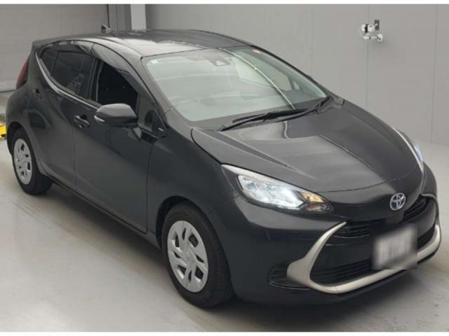 Ref:AUX-23040019 TOYOTA AQUA 2022 4 Ref:AUX-23040019 TOYOTA AQUA 2022 - Image 4