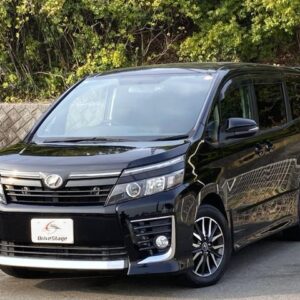 2014 Toyota Voxy black gasoline used car Japan export