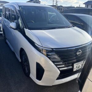 2025 Nissan Serena pearl gasoline used car Japan export