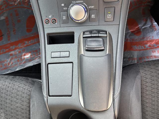 Ref:AUX-23055957 LEXUS CT 2016 18 Ref:AUX-23055957 LEXUS CT 2016 - Image 18