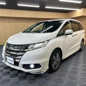 2015 Honda Odyssey white gasoline used car Japan export