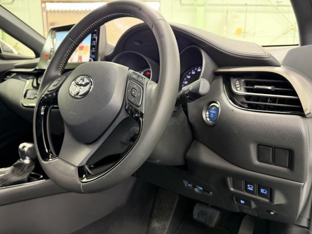 Ref:AUX-23059916 TOYOTA C-HR 2022 3 Ref:AUX-23059916 TOYOTA C-HR 2022 - Image 3