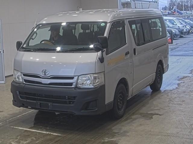 Ref:AUX-23060099 TOYOTA HIACE WAGON 2013 1 2013 Toyota Hiace Wagon silver gasoline used car Japan export