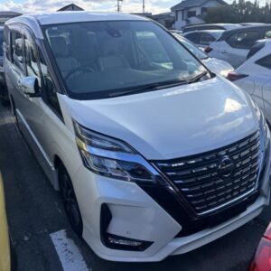 2021 Nissan Serena pearl hybrid used car Japan export