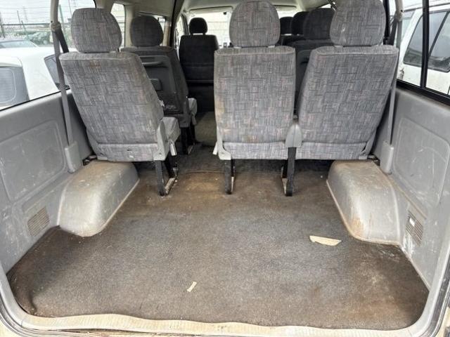 Ref:AUX-23060113 TOYOTA HIACE WAGON 2005 3 Ref:AUX-23060113 TOYOTA HIACE WAGON 2005 - Image 3