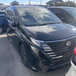 2022 Nissan Serena black gasoline used car Japan export