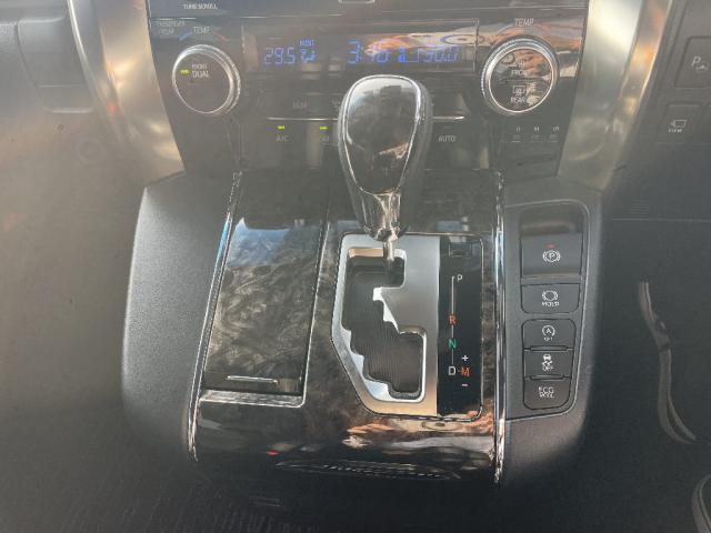 Ref:AUX-23060178 TOYOTA ALPHARD 2022 15 Ref:AUX-23060178 TOYOTA ALPHARD 2022 - Image 15