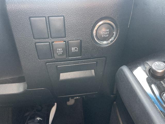 Ref:AUX-23060178 TOYOTA ALPHARD 2022 16 Ref:AUX-23060178 TOYOTA ALPHARD 2022 - Image 16