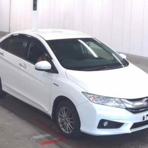 2015 Honda Grace pearl gasoline used car Japan export