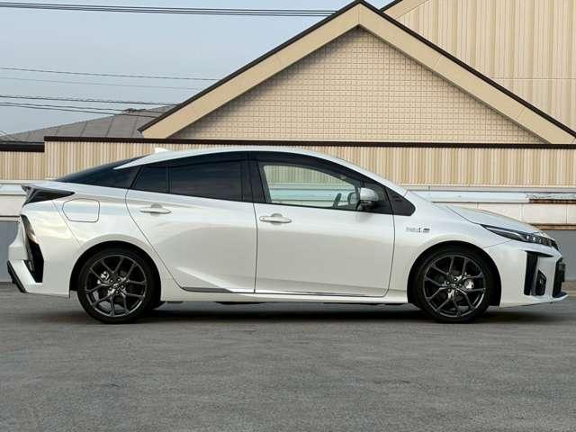 Ref:AUX-23072674 TOYOTA PRIUS PHV 2018 2 Ref:AUX-23072674 TOYOTA PRIUS PHV 2018 - Image 2