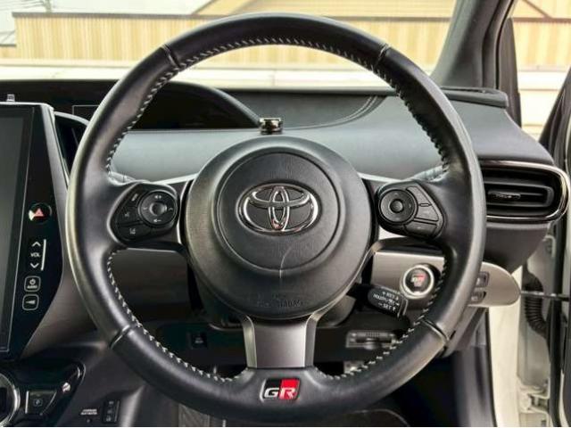 Ref:AUX-23072674 TOYOTA PRIUS PHV 2018 16 Ref:AUX-23072674 TOYOTA PRIUS PHV 2018 - Image 16