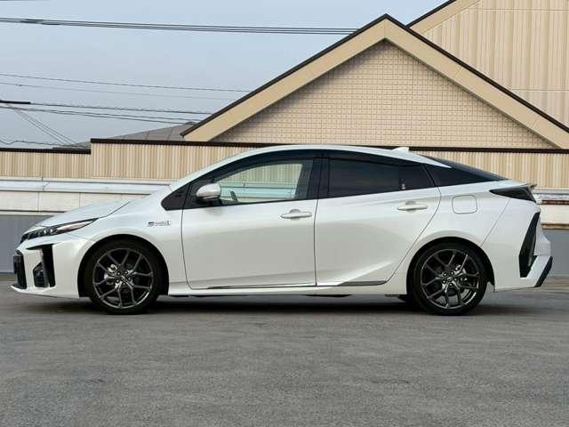 Ref:AUX-23072674 TOYOTA PRIUS PHV 2018 3 Ref:AUX-23072674 TOYOTA PRIUS PHV 2018 - Image 3