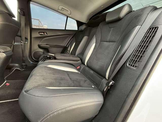 Ref:AUX-23072674 TOYOTA PRIUS PHV 2018 8 Ref:AUX-23072674 TOYOTA PRIUS PHV 2018 - Image 8