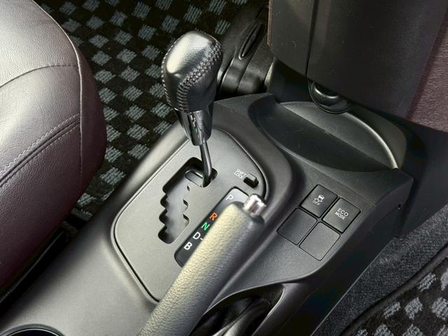 Ref:AUX-23073841 TOYOTA IQ 2012 18 Ref:AUX-23073841 TOYOTA IQ 2012 - Image 18