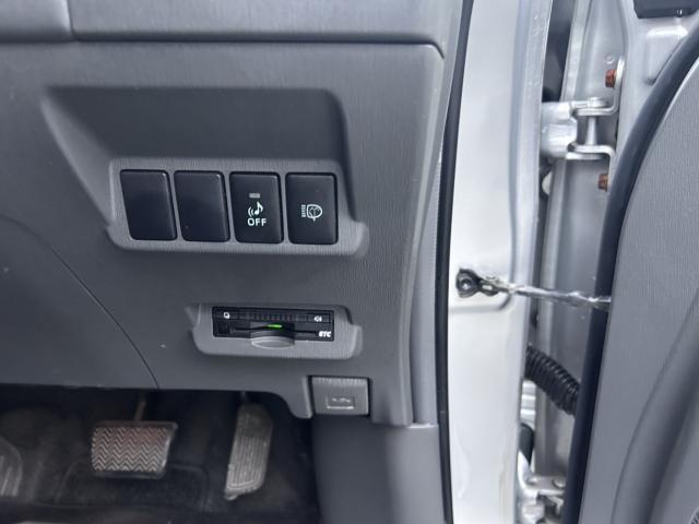 Ref:AUX-23074675 TOYOTA PRIUS ALPHA 2013 15 Ref:AUX-23074675 TOYOTA PRIUS ALPHA 2013 - Image 15