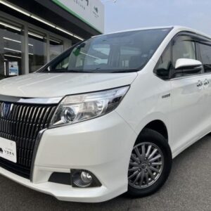 2015 Toyota Esquire pearl gasoline used car Japan export