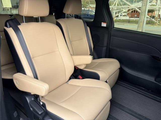 Ref:AUX-23075214 TOYOTA ESTIMA 2016 18 Ref:AUX-23075214 TOYOTA ESTIMA 2016 - Image 18