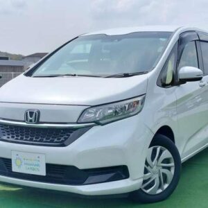 2019 Honda Freed pearl gasoline used car Japan export