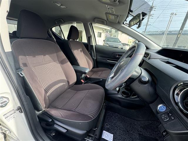 Ref:AUX-23080040 TOYOTA AQUA 2015 14 Ref:AUX-23080040 TOYOTA AQUA 2015 - Image 14