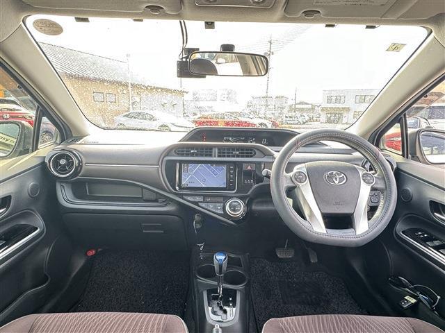 Ref:AUX-23080040 TOYOTA AQUA 2015 17 Ref:AUX-23080040 TOYOTA AQUA 2015 - Image 17