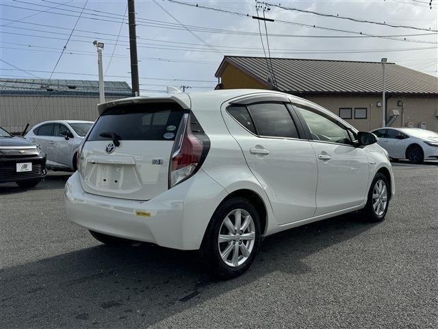 Ref:AUX-23080040 TOYOTA AQUA 2015 4 Ref:AUX-23080040 TOYOTA AQUA 2015 - Image 4