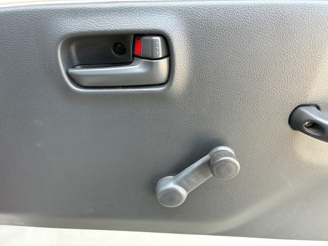 Ref:AUX-23088203 NISSAN NT100CLIPPER TRUCK 2013 15 Ref:AUX-23088203 NISSAN NT100CLIPPER TRUCK 2013 - Image 15