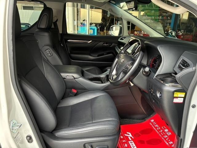 Ref:AUX-23088204 TOYOTA ALPHARD 2021 10 Ref:AUX-23088204 TOYOTA ALPHARD 2021 - Image 10