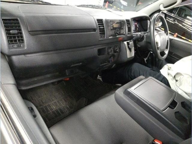 Ref:AUX-23093821 TOYOTA HIACE VAN 2018 4 Ref:AUX-23093821 TOYOTA HIACE VAN 2018 - Image 4