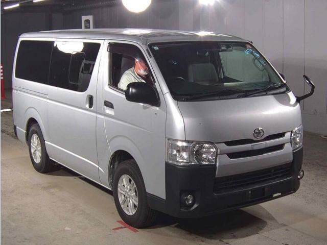 Ref:AUX-23093821 TOYOTA HIACE VAN 2018 1 2018 Toyota Hiace Van silver diesel used car Japan export