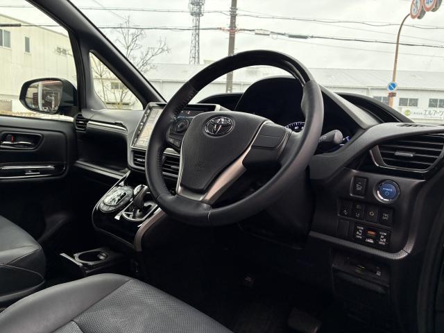 Ref:AUX-23094469 TOYOTA ESQUIRE 2018 13 Ref:AUX-23094469 TOYOTA ESQUIRE 2018 - Image 13