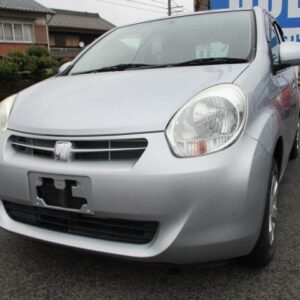 2011 Toyota Passo silver gasoline used car Japan export