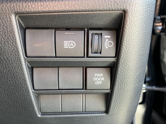 Ref:AUX-23094763 TOYOTA VOXY 2023 17 Ref:AUX-23094763 TOYOTA VOXY 2023 - Image 17