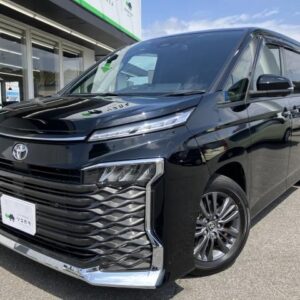 2023 Toyota Voxy black gasoline used car Japan export
