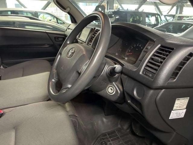 Ref:AUX-23098643 TOYOTA HIACE VAN 2016 4 Ref:AUX-23098643 TOYOTA HIACE VAN 2016 - Image 4