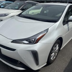 2021 Toyota Prius pearl gasoline used car Japan export