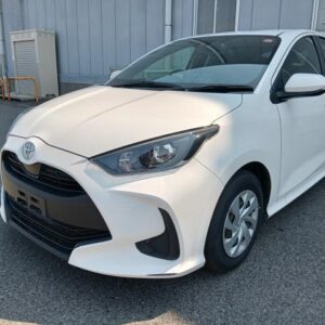 2023 Toyota Yaris white gasoline used car Japan export