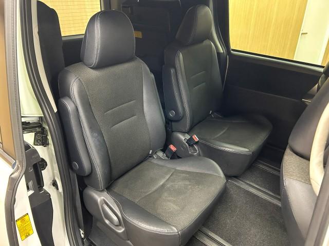 Ref:AUX-23098916 TOYOTA VOXY 2013 16 Ref:AUX-23098916 TOYOTA VOXY 2013 - Image 16