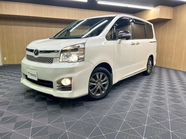 Ref:AUX-23098916 TOYOTA VOXY 2013 1 2013 Toyota Voxy white gasoline used car Japan export