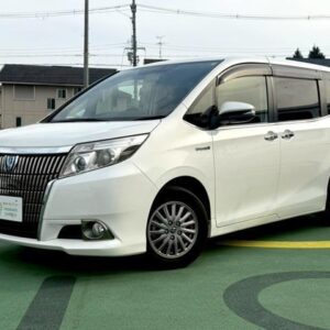 2015 Toyota Esquire pearl gasoline used car Japan export