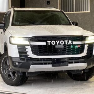 2023 Toyota Land Cruiser pearl diesel used car Japan export