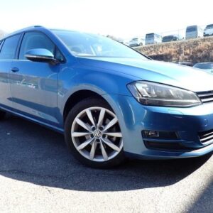 2017 Volkswagen Golf Variant blue gasoline used car Japan export