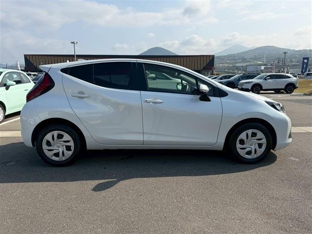 Ref:AUX-23112717 TOYOTA AQUA 2021 10 Ref:AUX-23112717 TOYOTA AQUA 2021 - Image 10