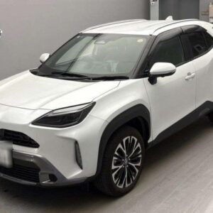 2024 Toyota Yaris Cross pearl gasoline used car Japan export